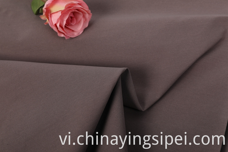 Chất lượng tốt dệt vải rắn 70%cotton 30%vải polyester cho váy